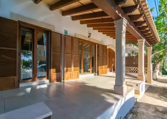 Villa With Private Pool In Cala Pi
